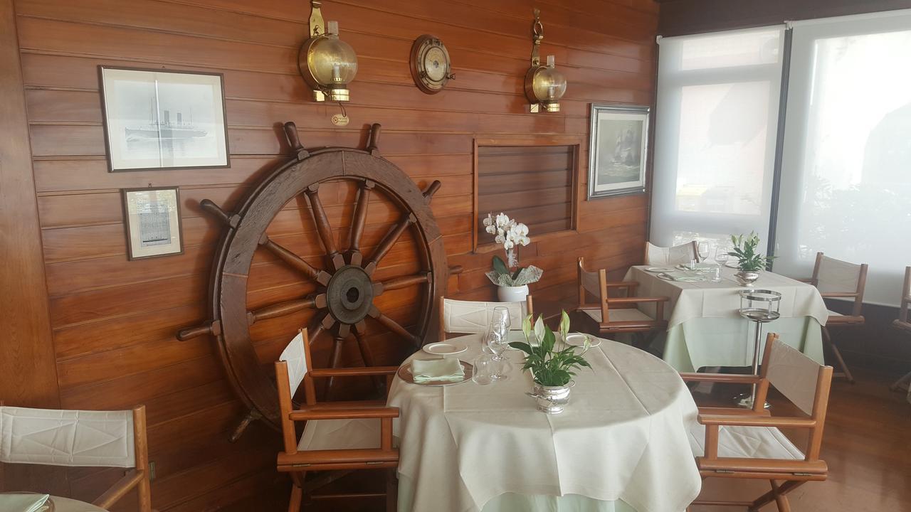 Lord Nelson - Camere Chiavari Exteriör bild